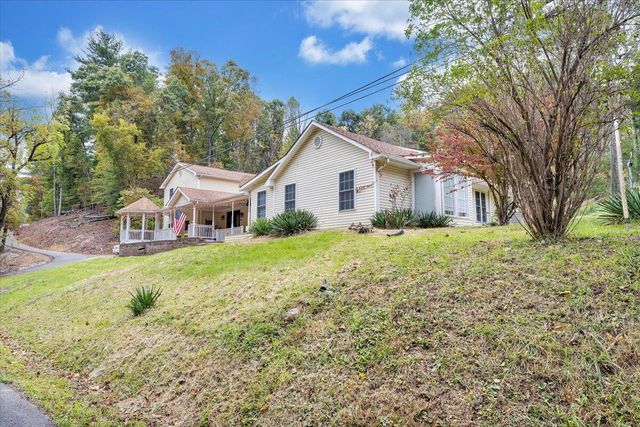 6544 Owens RD, Radford, VA 24141