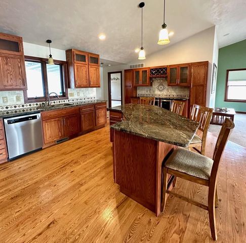 E7555 OSTRANDER ROAD, New London, WI 54961
