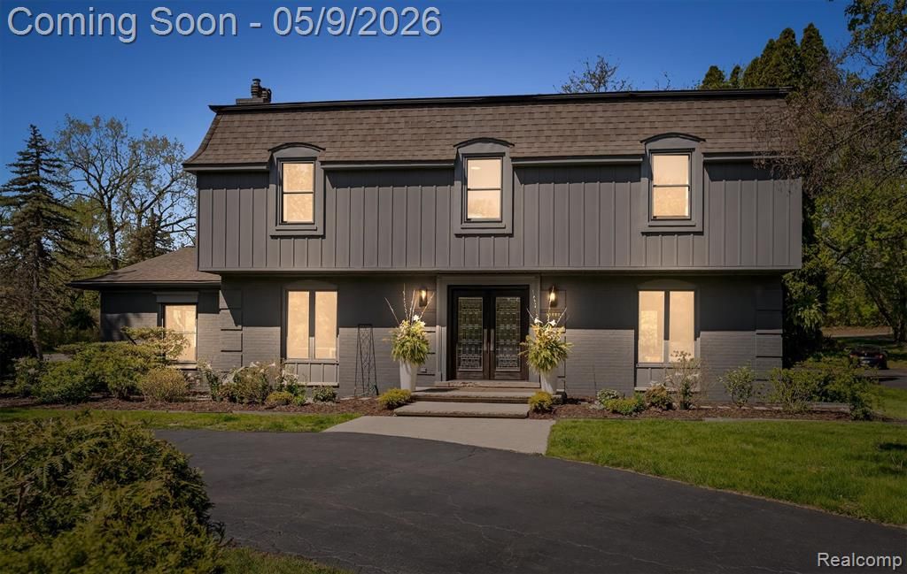 25080 Glynholm Court, Bloomfield Hills, MI 48301