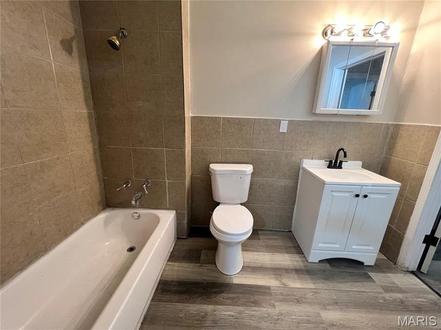 720 Beardsley Court, St Louis, MO 63135