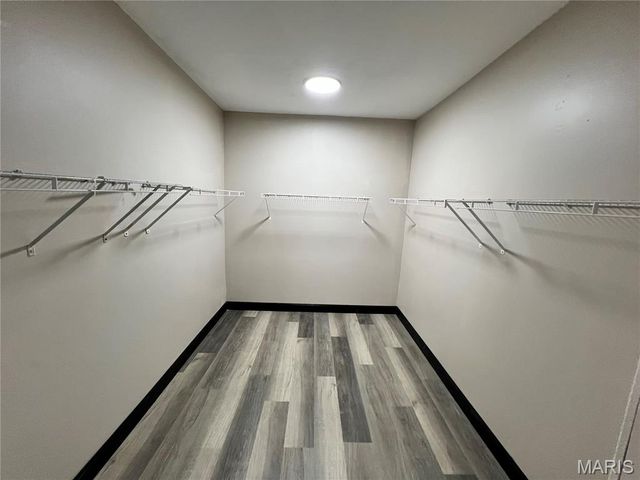 720 Beardsley Court, St Louis, MO 63135