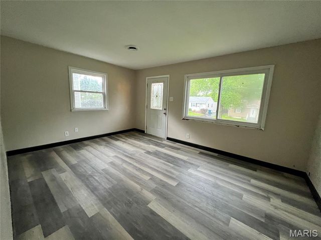 720 Beardsley Court, St Louis, MO 63135