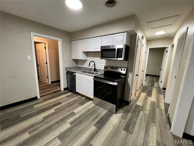 720 Beardsley Court, St Louis, MO 63135