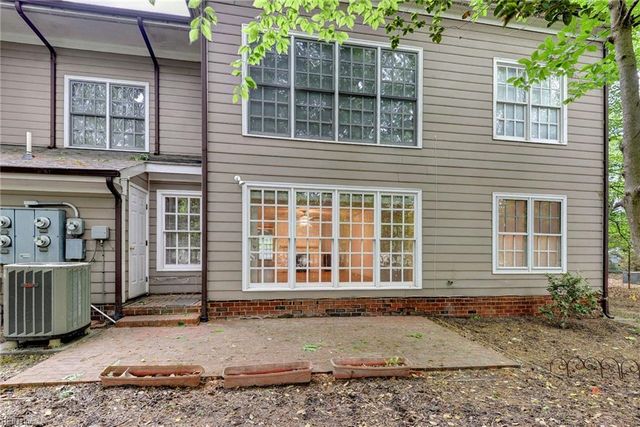 237 Woodmere Dr Unit B, Williamsburg, VA 23185