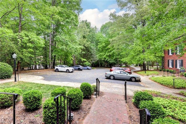 237 Woodmere Dr Unit B, Williamsburg, VA 23185