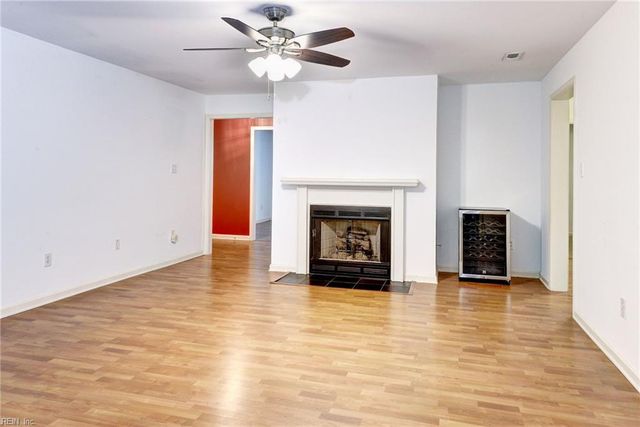 237 Woodmere Dr Unit B, Williamsburg, VA 23185