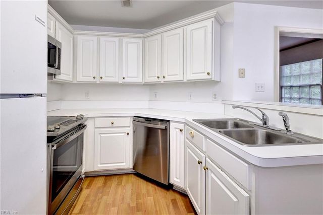 237 Woodmere Dr Unit B, Williamsburg, VA 23185