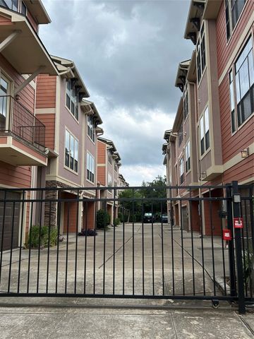 1049 W 22nd Street H, Houston, TX 77008