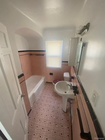 12713 PAYTON Street, Detroit, MI 48224