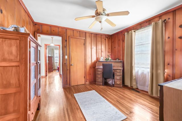 12 Hillsboro Rd, Clarksville, TN 37042