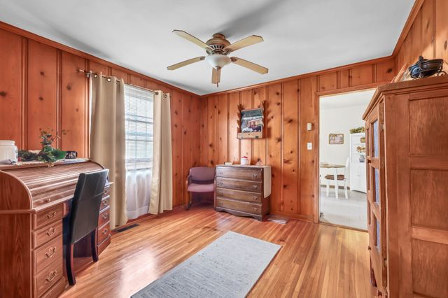 12 Hillsboro Rd, Clarksville, TN 37042