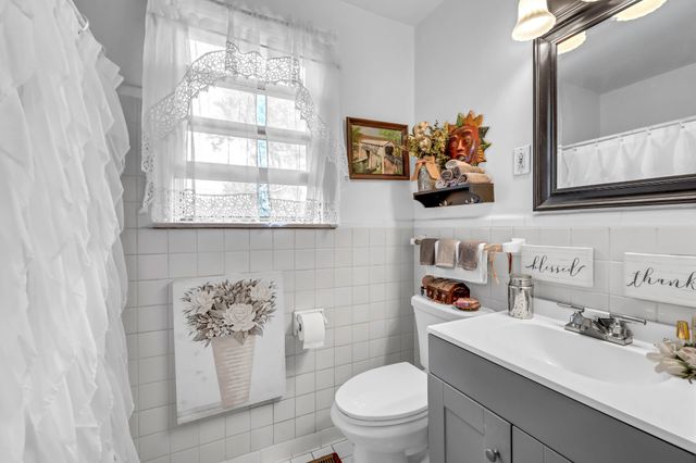 12 Hillsboro Rd, Clarksville, TN 37042