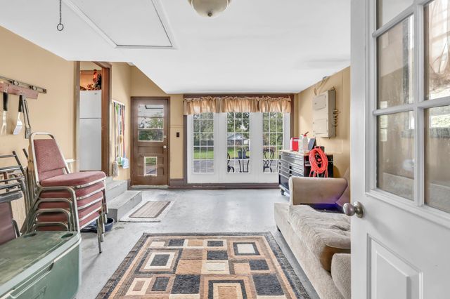 12 Hillsboro Rd, Clarksville, TN 37042