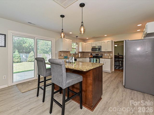 126 Rusty Nail Drive, Mooresville, NC 28115