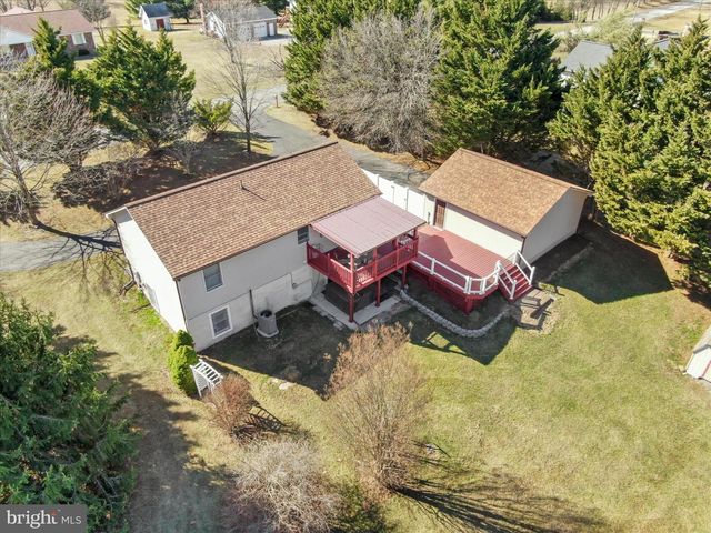 268 KESTREL DR, Falling Waters, WV 25419