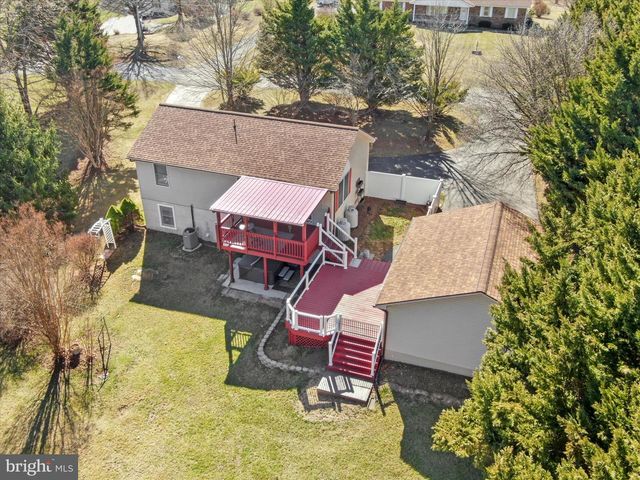 268 KESTREL DR, Falling Waters, WV 25419