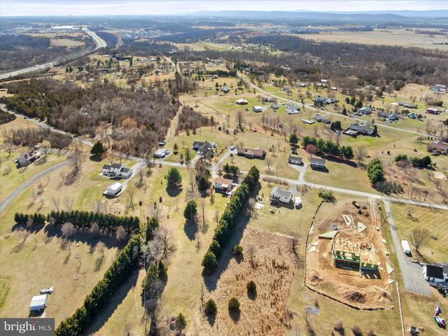 268 KESTREL DR, Falling Waters, WV 25419