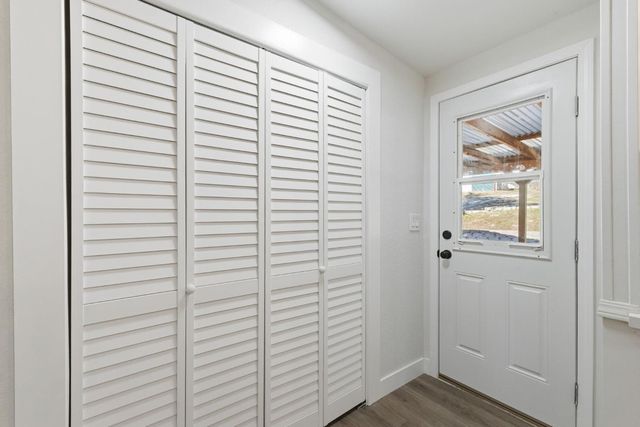 40089 John West Road, Oakhurst, CA 93644