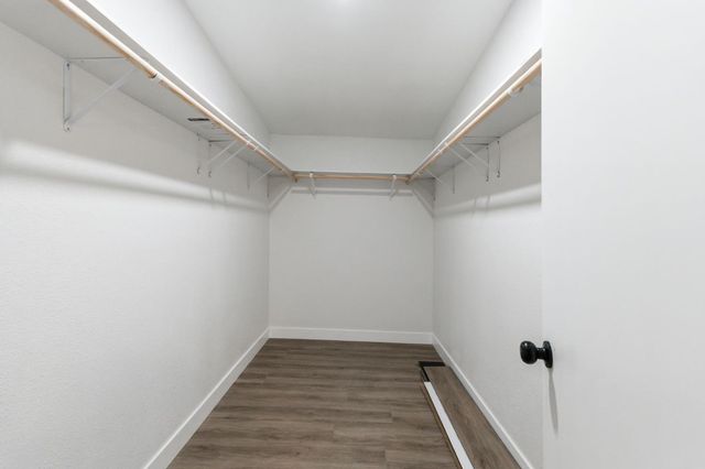 40089 John West Road, Oakhurst, CA 93644