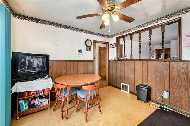 1300 Cherokee Street, Leavenworth, KS 66048