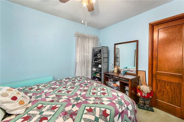 1300 Cherokee Street, Leavenworth, KS 66048