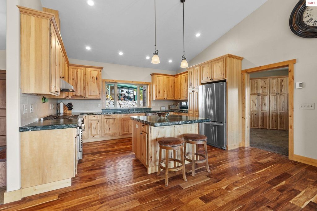 422 Lightning Peak Rd, Sandpoint, ID 83864 photo 8