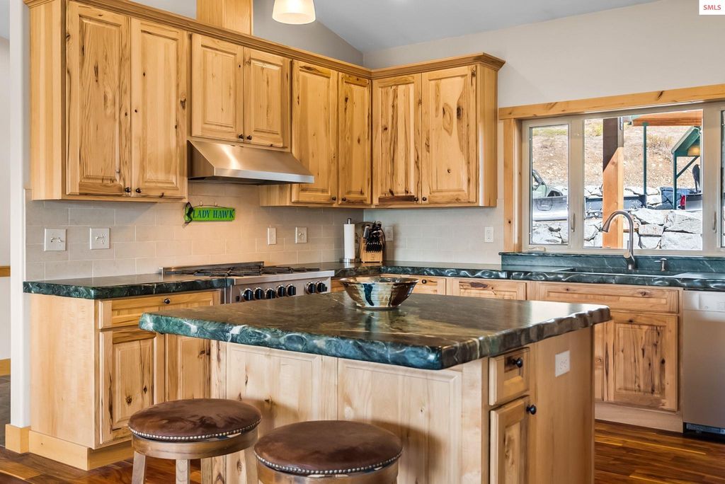 422 Lightning Peak Rd, Sandpoint, ID 83864 photo 9