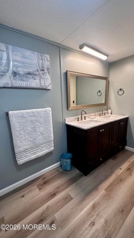 123 Briarwood Court, Whiting, NJ 08759
