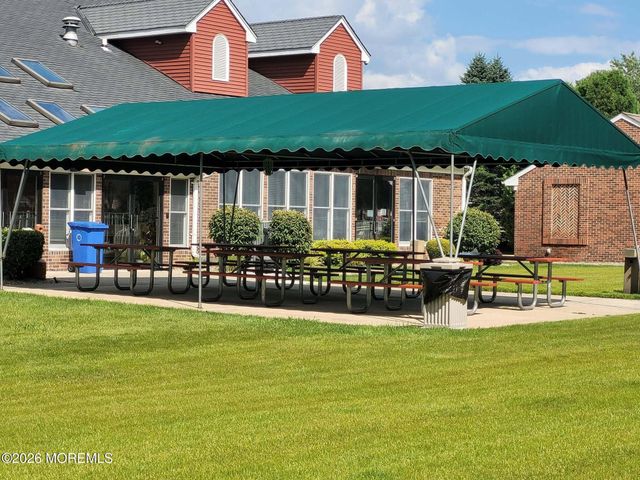 123 Briarwood Court, Whiting, NJ 08759