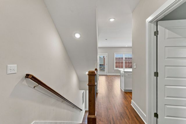 421 Elysian Fields Rd Apt 4, Nashville, TN 37211