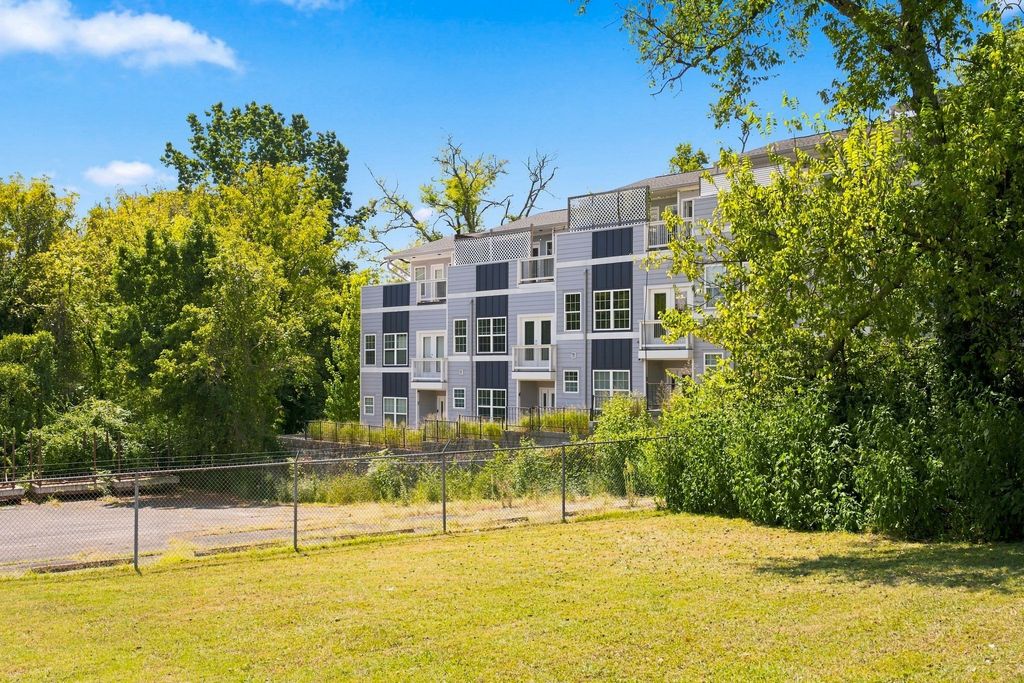 421 Elysian Fields Rd Apt 4, Nashville, TN 37211