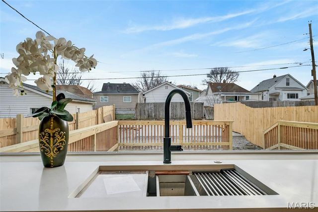 4140 Burgen Avenue, St Louis, MO 63116