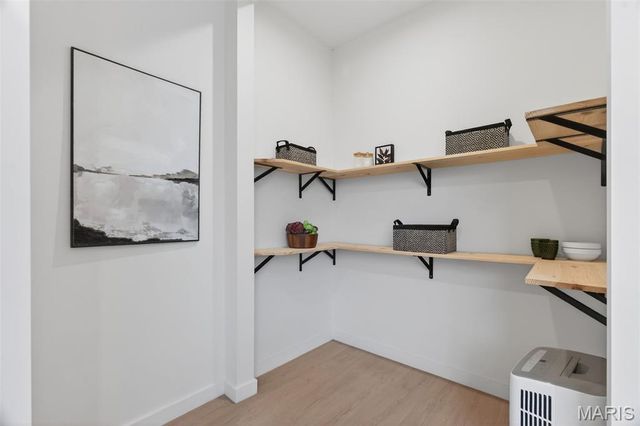 4140 Burgen Avenue, St Louis, MO 63116