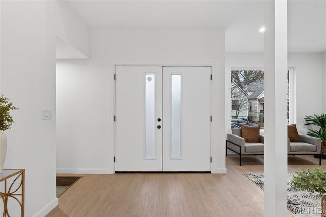 4140 Burgen Avenue, St Louis, MO 63116