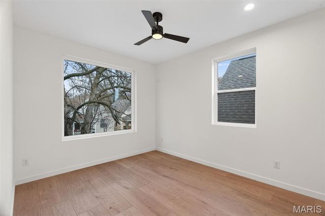 4140 Burgen Avenue, St Louis, MO 63116