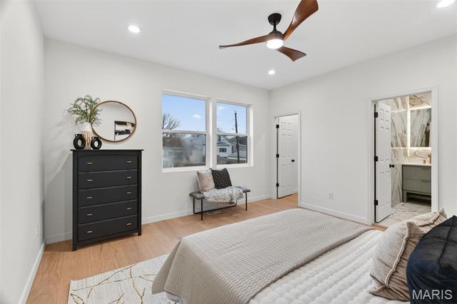 4140 Burgen Avenue, St Louis, MO 63116