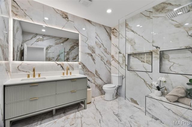 4140 Burgen Avenue, St Louis, MO 63116