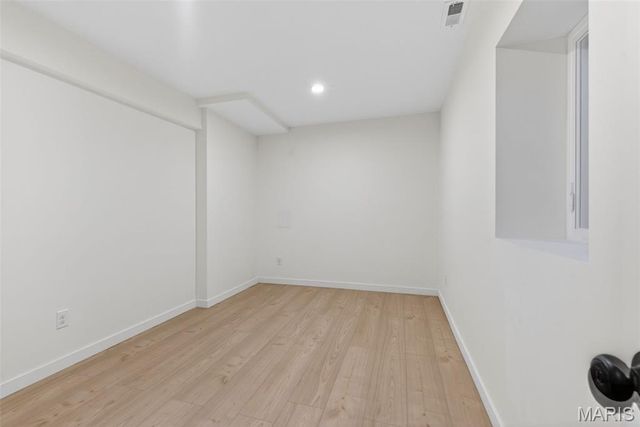 4140 Burgen Avenue, St Louis, MO 63116