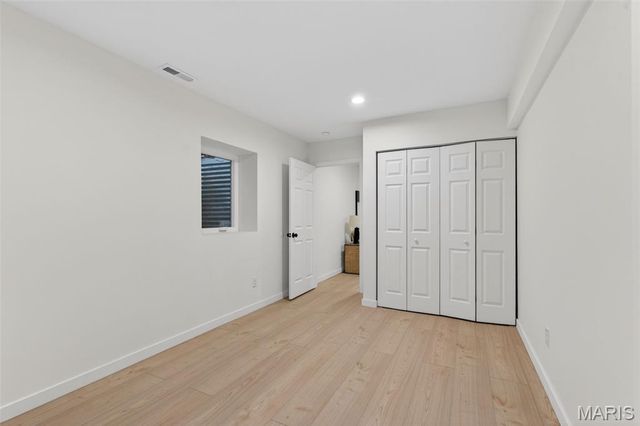 4140 Burgen Avenue, St Louis, MO 63116