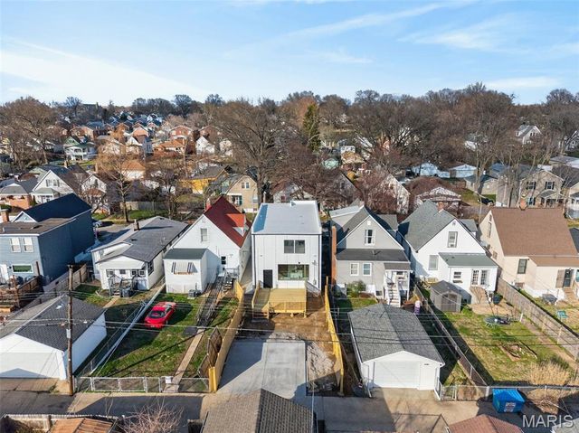 4140 Burgen Avenue, St Louis, MO 63116