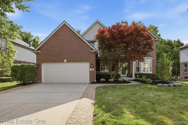 3465 Everett Drive, Rochester Hills, MI 48307