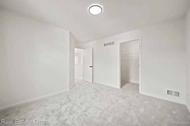 3465 Everett Drive, Rochester Hills, MI 48307