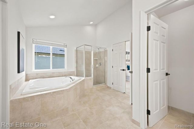 3465 Everett Drive, Rochester Hills, MI 48307