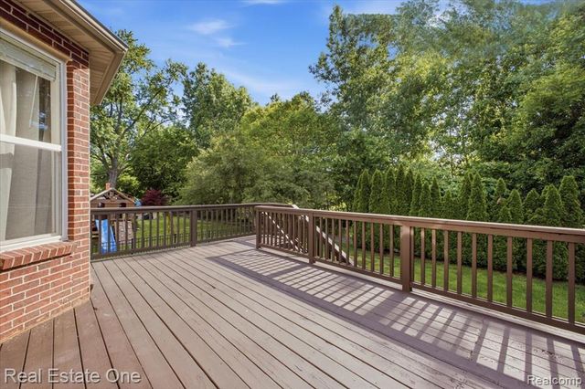 3465 Everett Drive, Rochester Hills, MI 48307