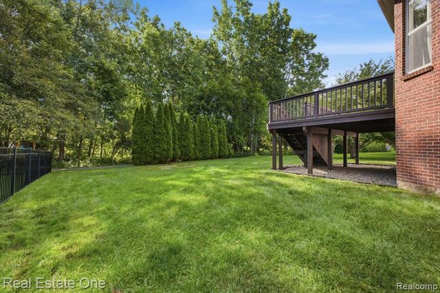 3465 Everett Drive, Rochester Hills, MI 48307