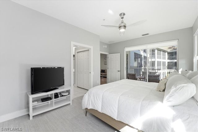 8259 Parkstone PL 8, Naples, FL 34120