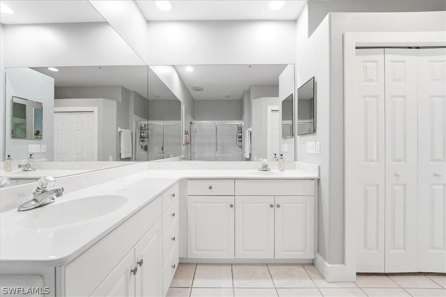 8259 Parkstone PL 8, Naples, FL 34120