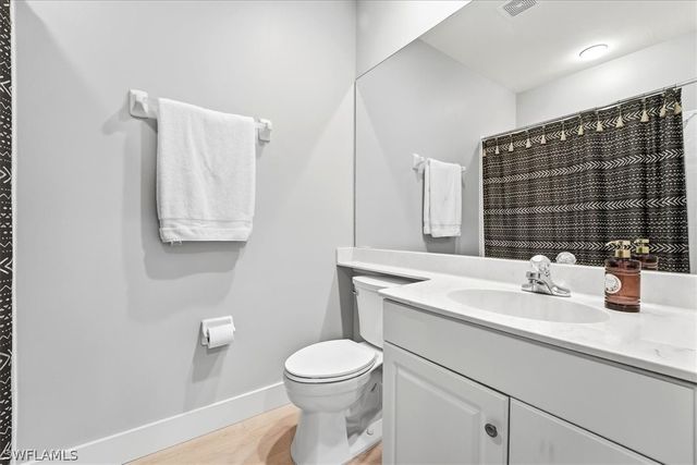 8259 Parkstone PL 8, Naples, FL 34120