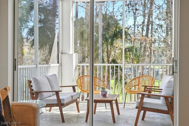 8259 Parkstone PL 8, Naples, FL 34120