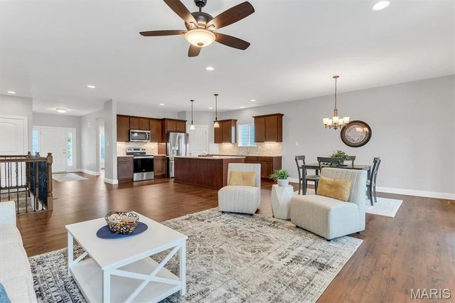506 Columbia Downs Drive, Lake St Louis, MO 63367
